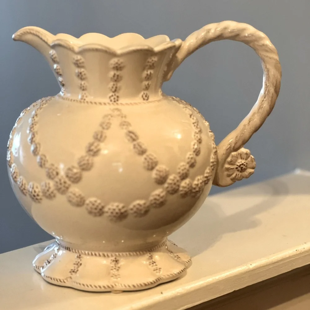 RARE Juliska Jardins du Monde Whitewash Garland Pitcher - Picture 2 of 8